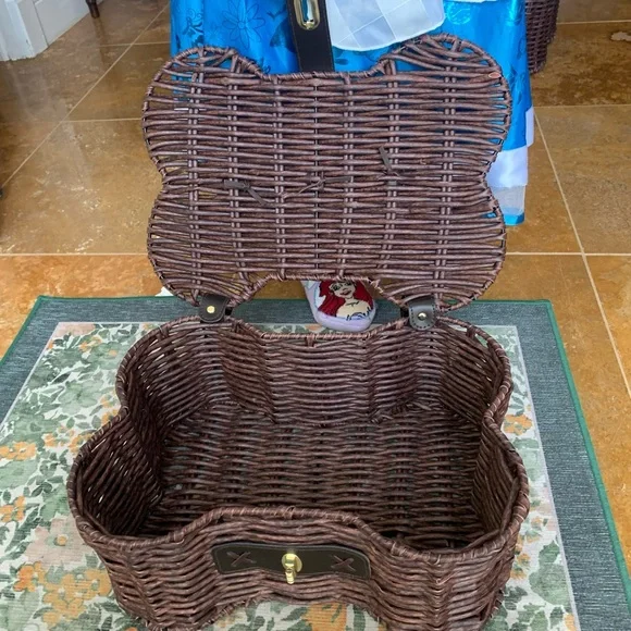 Both Brown Wicker Pet Dog Bone Baskets dog or cat supply storage bins - Picture 7 of 16